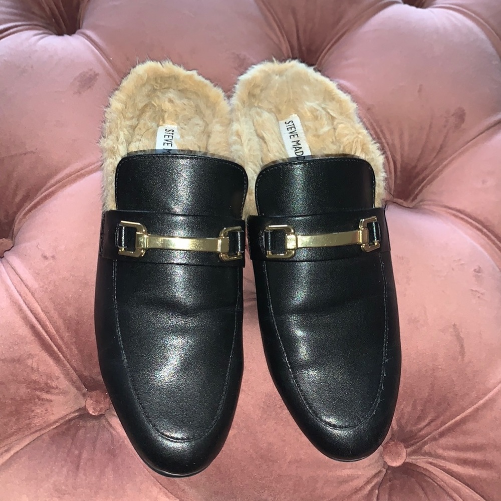 Women’s size 10 slides with fur